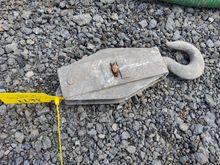 Image of Galvanised Pully On Hook