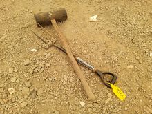 Image of Pavers Mallet & Garden Fork