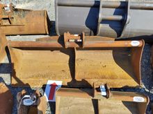 Image of 71" Excavator Bucket 170mm Ears 350mm Centres 45mm Pins