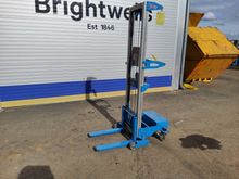 Image of Genie GL10 Material Lift