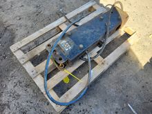 Image of 1T Breaker 30mm Pins | 110mm Ears