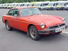 Image of 1977 MGB GT