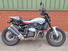 Image of 2020 Indian FTR 1200