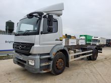Image of MERCEDES-BENZ Axor 1824 4x2 Twist Lock Lorry