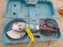 Image of Makita 9069 Grinder