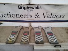 Image of 4x CAT Scanners + 2x Genny Signal Generators