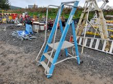 Image of Platform Step Ladder