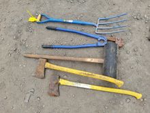 Image of 2x Axes, 1x Pavers Mallet,  1x Bolt Croppers 900Mm, 1x Garden Fork