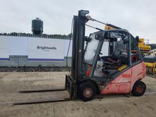 Image of Linde H20T Gas Forklift
