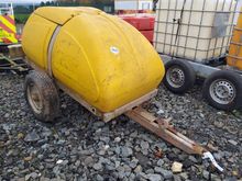 Image of 250 Gallon Water Bowser