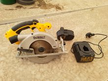 Image of DeWalt DC390 Circular Saw c/w Batteries and Charger