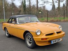 Image of 1976 MGB Roadster