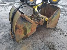 Image of Kinshofer Clamshell Bucket - Pins 30mm