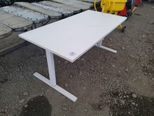 Image of Electric Raising Office Desk