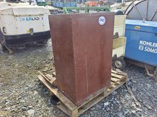 Image of 2x Filing Cabinets