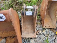Image of 1' Digger Bucket 125mm Ears 180mm Centres 35mm Pins