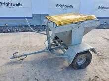 Image of Sheep Snacker