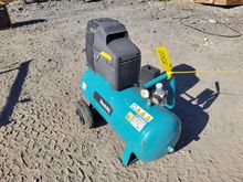 Image of Makita AC1350 230V Compressor