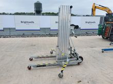 Image of Sumner 2025 Telescopic Lifter