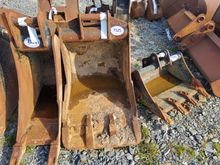 Image of Geith 2ft Excavator Bucket 200mm Ears 290mm Centres 50mm Pins