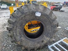 Image of BKT Tyre 23.5-25