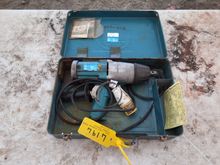 Image of Makita 6906 Impact Wrench