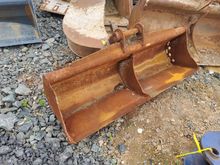 Image of Strickland Grading 5ft Bucket - Pins 45mm | Ears 170mm | Centres 340mm