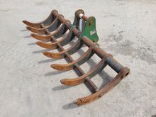 Image of 6-8 T Rake