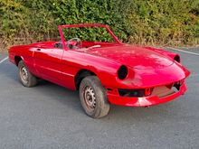 Image of 1986 Alfa Romeo 2000 Spider