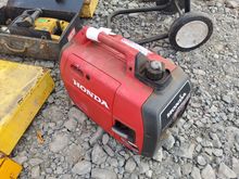 Image of EU22i EMT 1045545 Honda EUi Silent Petrol Generator