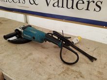 Image of Makita GA9020 110v Angle Grinder