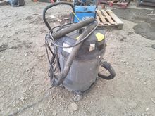 Image of Karcher Industrial Hoover