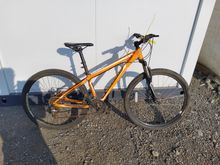 Image of 1x Specialized Orange Bicycle Frame No. WSBC602103359K Frame Size: 15.5"