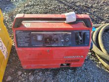 Image of Honda Suitcase Generator