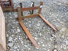 Image of Pallet Tines & Back Plate