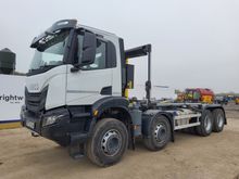 Image of IVECO X-WAY 420 8x4 Hook Loader Lorry