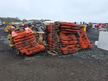 Image of Approx 90x Barriers