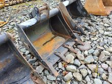 Image of 2' Digging Bucket (Whites) 35mm Pins 120mm Ears 165mm Centres