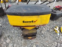 Image of 3pt Linkage Mounted Fertiliser Spreader