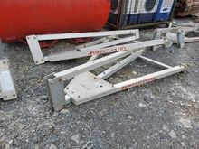Image of Porta-Gantry Lift