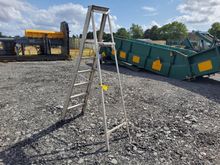 Image of Lyte Industries BSBB8 Stepladder 6 Tread