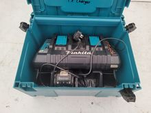 Image of Makita DC18RD Twin Port Charger &1x Battery