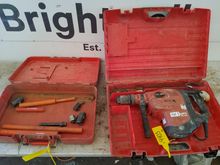 Image of Hilti TE80 110V Heavy Duty Max Combi Hand Drill c/w Box of Drill Bits