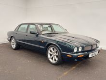 Image of 1999 Jaguar XJR (X308)