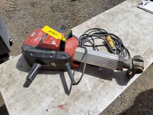 Image of Milwaukee K2500H Breaker