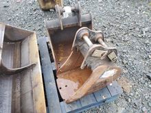 Image of Rhino Pair of Digging Buckets