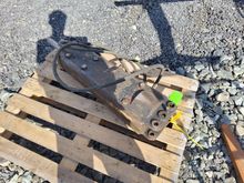 Image of 5T Breaker 25mm Pins | 100mm Ears