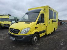 Image of MERCEDES-BENZ SPRINTER 519 CDI Ambulance