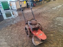 Image of Briggs and Stratton 625 Series Lawn Mower