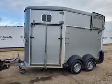 Image of Ifor Williams HB511 Twin Axle Horse Trailer